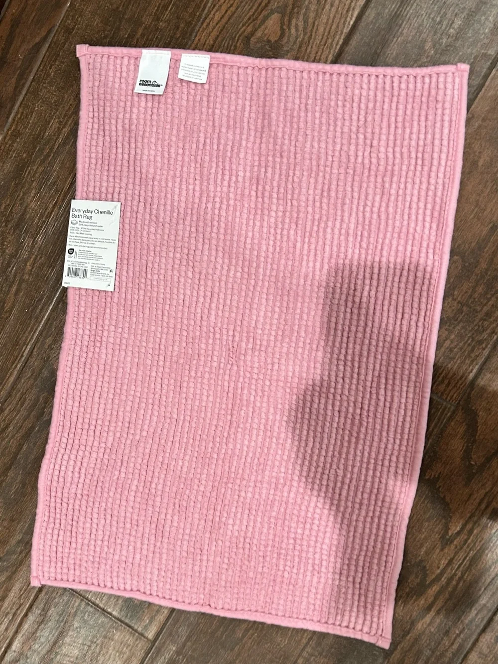 17x24 Room Essentials Pink Chenille Bath Rug